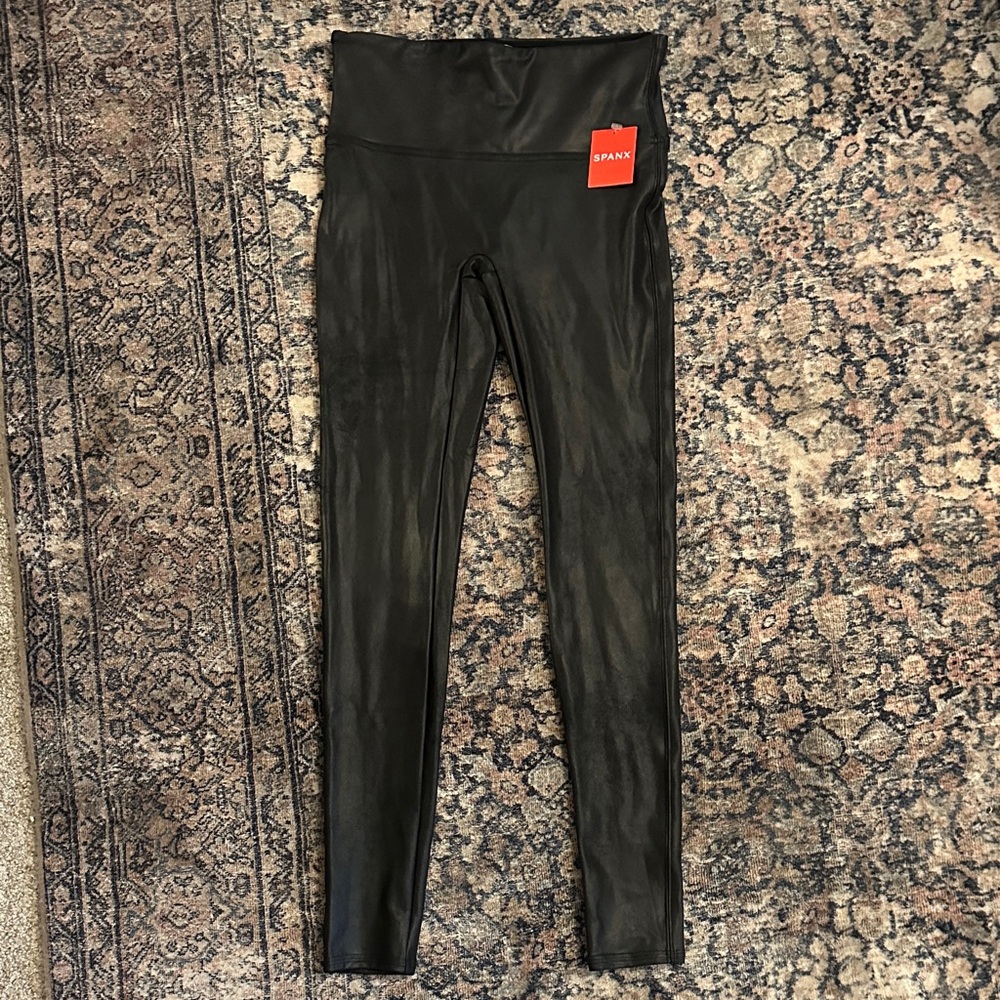 SPANX Shiny Black High-Waisted Leggings, M